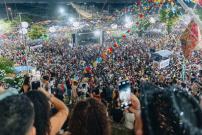 Mais de 25 mil devotos amanhecem na Capela de São Pedro e mantém tradição de oito décadas