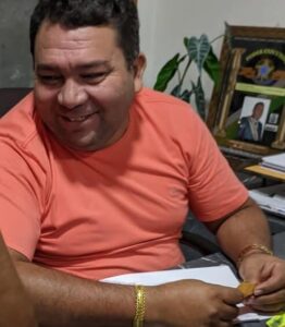 Sentença bloqueia contas de Buriti para obrigar prefeito a cumprir regras de transição