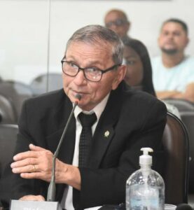 Chico Carvalho, contra o racismo e apoio ao beneficiamento agrícola