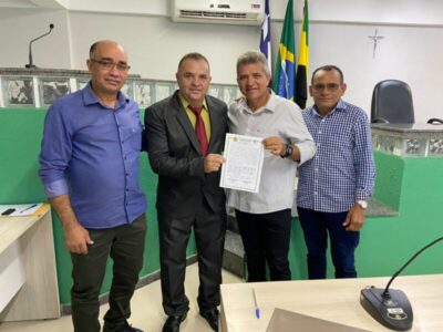 Cirley Pereira toma posse como vereador na Câmara Municipal de Barra do Corda