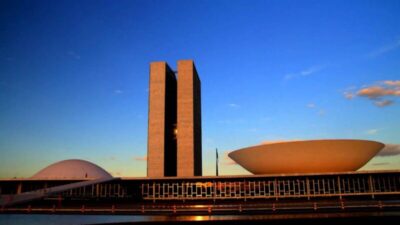 Parlamentares recebem mais de R$ 100 milhões em reembolsos médicos desde 2019