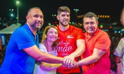 Roberto Costa prestigia festa em homenagem a mães em Bacabal