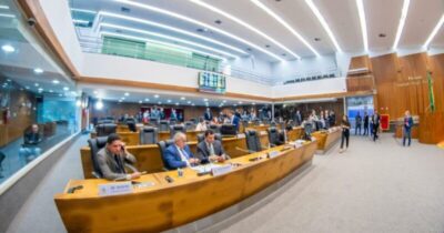 Deputados aprovam PL que institui Semana de Combate à Sexualização de Crianças e Adolescentes