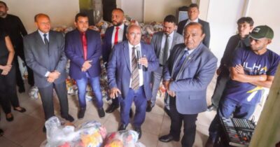 Câmara de São Luís entrega mais de mil cestas básicas para servidores