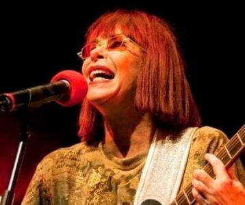 Luto! Cantora Rita Lee morre aos 75 anos, em São Paulo