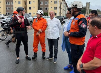 Corpo de Bombeiros e Defesa Civil monitoram áreas alagadas em São Luís após fortes chuvas