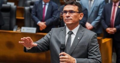 Pastor Enos Costa Ferreira toma posse como deputado estadual
