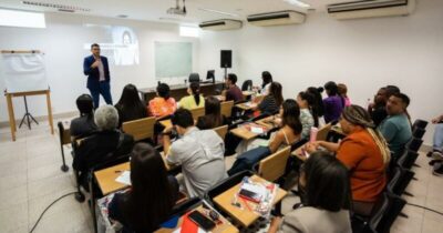 Escola do Legislativo promove curso sobre educação financeira