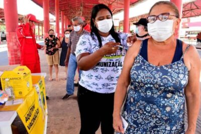 Vacinação contra gripe começa nesta terça (27) nos terminais da integração de São Luís; veja locais