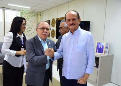Prefeito Dr. Julinho firma parceria com a Fecomércio-MA