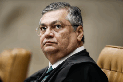 Flávio Dino determina a suspensão do pagamento de R$ 4,2 bilhões em emendas
