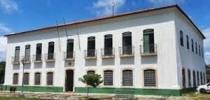 Prefeitura de Alcântara é alvo de apuração por contratos com empresas Atrio e Minibox