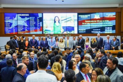 Assembleia Legislativa lança nova edição da Constituição Estadual, anotada e atualizada