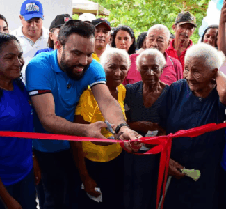 Gestão Edilson entrega nova escola e leva ação itinerante aos moradores do Porão de Januário Melo