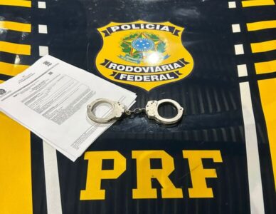 PRF prende idoso com mandado por pensão alimentícia na BR-230, em Balsas