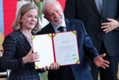 Gleisi e Padilha assumem Ministérios no Governo Lula