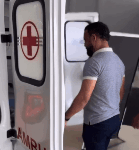 Prefeito Edilson apresenta nova ambulância a população de Palmeirândia