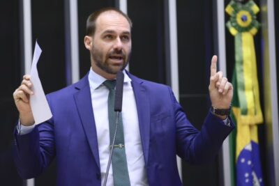 Centrão veta Eduardo Bolsonaro como candidato da direita ao Planalto em 2026