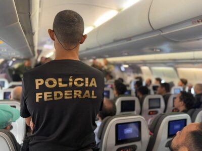 PF acolhe brasileiros de voo oriundo dos EUA
