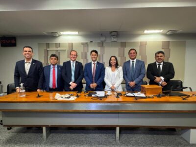Eliziane Gama entrega coordenação da bancada a Duarte Jr…