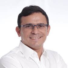 Deputado Júnior Cascaria se licencia por 121 dias e Pastor Enos Costa assume vaga na Assembleia Legislativa