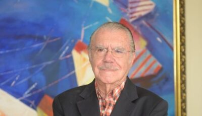 “Era boa e sublime. Que a do futuro também o seja. Vamos rezar para que não seja a bela e a fera”, diz José Sarney em novo artigo