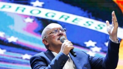 Loucura! Pistola do pastor e ex-ministro da educação dispara em Aeroporto