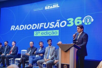 Juscelino triplica autorizações de rádios comunitárias no MA