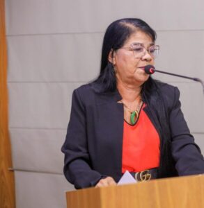 Fátima Araújo fala sobre infraestrutura, voto consciente e aumento da bancada feminina