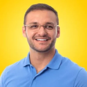 Incorrigível: Felipe dos Pneus é cobrado por mais alunos que querem estudar