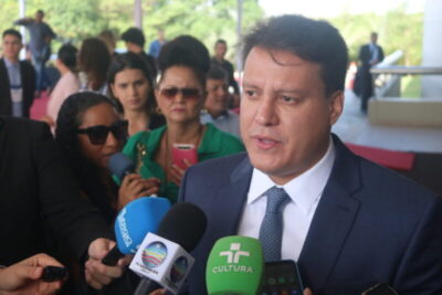 Felipe Camarão propõe intervenção no sistema de transporte