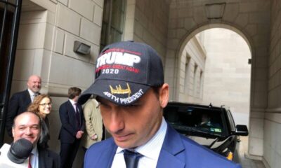 Eduardo Bolsonaro foge do Brasil