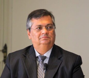Flávio Dino condena supersalários de juízes: ‘Inaceitável vale-tudo’