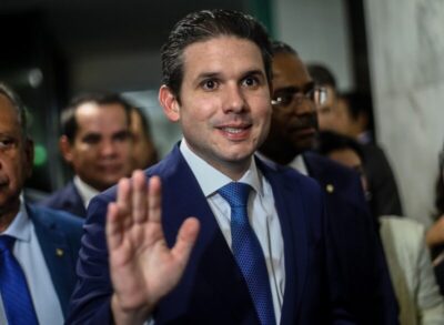 Presidente da Câmara afirma que votação sobre IOF depende de reunião com Haddad