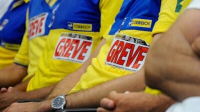 Funcionários dos Correios entram em greve em todo o país