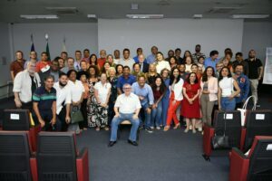 Coluna Aparte – Movimento popular