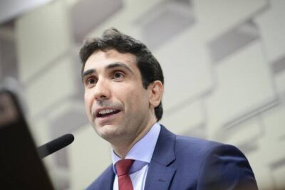 Após 4 horas de sabatina, comissão do Senado aprova indicação de Galípolo ao BC