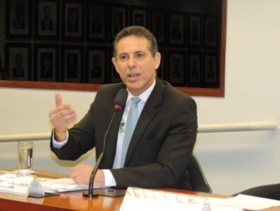 Desembargador do TJ manda suspender votação da LOA na ALEMA