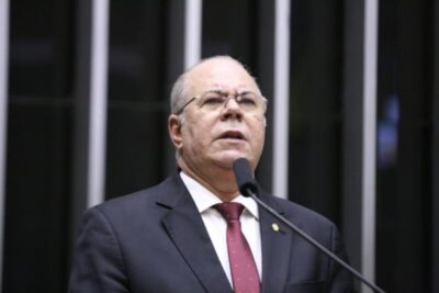 Hildo Rocha apoia reajuste salarial para servidores públicos