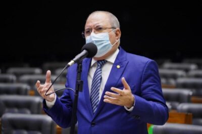 Hildo Rocha defende programa que amplia oferta de leitos para tratamento da Covid-19