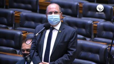 Deputado Hildo Rocha é transferido para UTI de hospital em Brasília após complicações por Covid-19