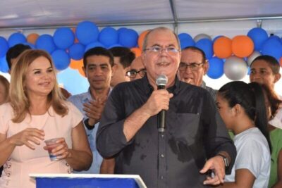 Hildo Rocha participa de maratona de inaugurações, em Lago da Pedra