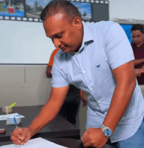 Sob pressão, Prefeitura de Bacuri reintegra servidores exonerados irregularmente