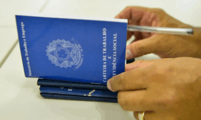 Desemprego cai para 6,6% no trimestre encerrado em agosto