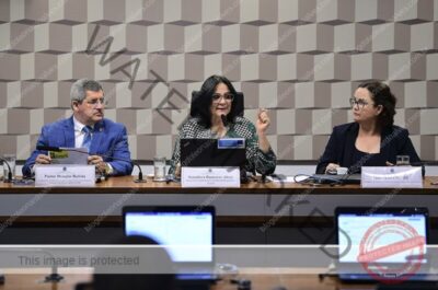 Debatedores contestam projeto que define cristianismo como manifestação cultural