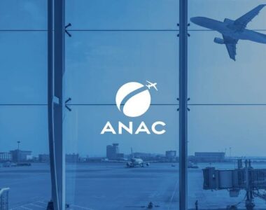Empresa aérea ANAC é condenada por avisar cancelamento de voo horas antes do embarque