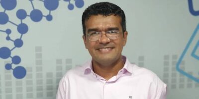Lahesio faz desabafo sobre Bolsonaro e diz que não bajula: “eu voto nele, mas adoro só a Deus”