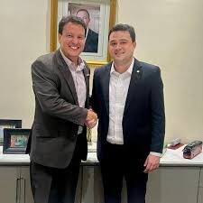 Deputado cita paz no grupo governista e sinaliza Brandão no Senado e Camarão no Governo