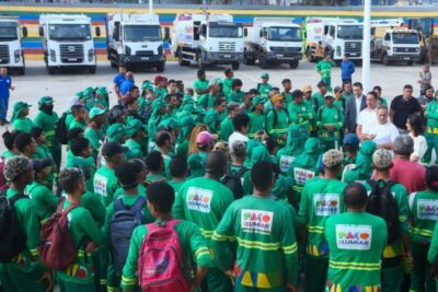 Fred Campos entrega nova frota e equipamentos para limpeza pública…