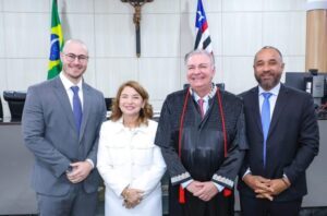 Iracema Vale defende independência e harmonia entre os Poderes